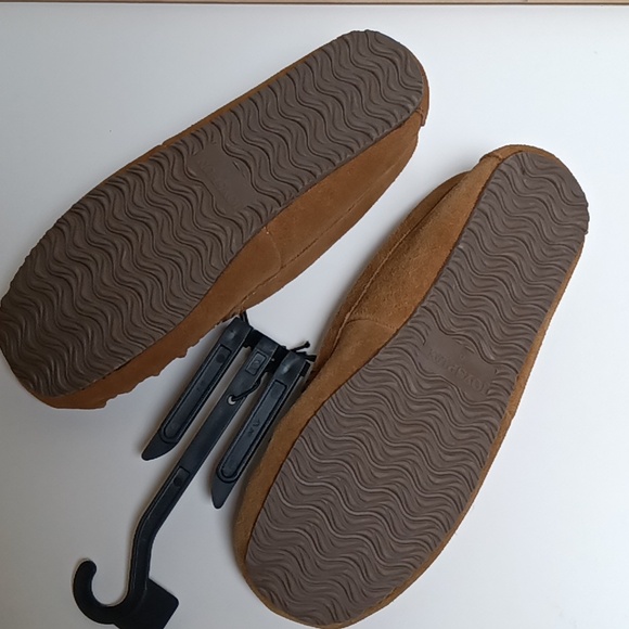 NWT Joyspun Women's Genuine Suede Tan Moccasin Loafer Size 6 - Picture 5 of 10